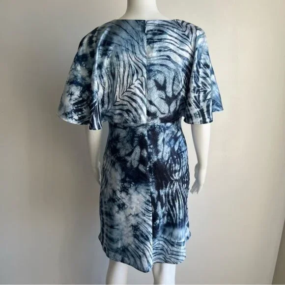 Guess Eco Short Sleeve Juliana Dress - M - Picture 3 of 7